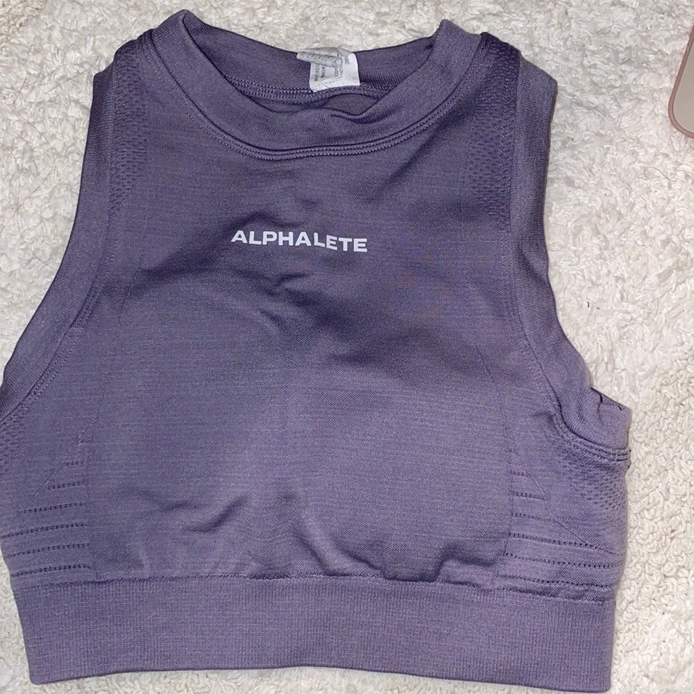 Ozone crop bra in lavender